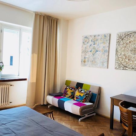 Luxury Apartment Dlouha プラハ エクステリア 写真