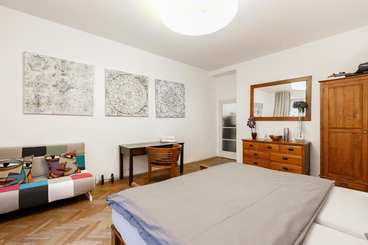 Luxury Apartment Dlouha プラハ エクステリア 写真