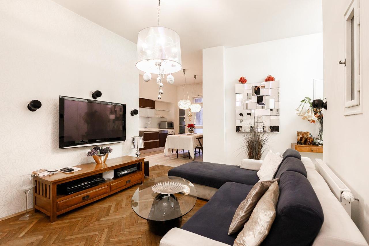 Luxury Apartment Dlouha プラハ エクステリア 写真