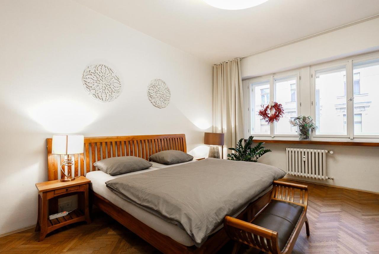 Luxury Apartment Dlouha プラハ エクステリア 写真